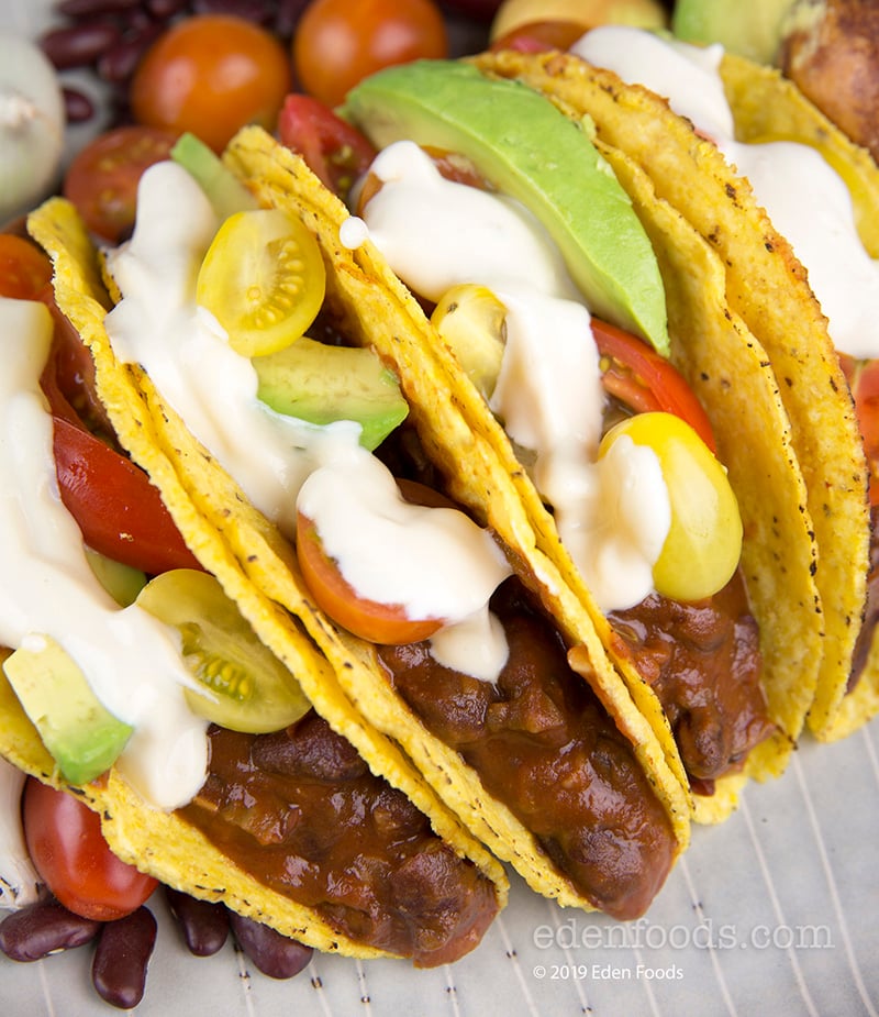 Chili Tacos with Tofu Sour Cream Chili Tacos with Tofu Sour Cream