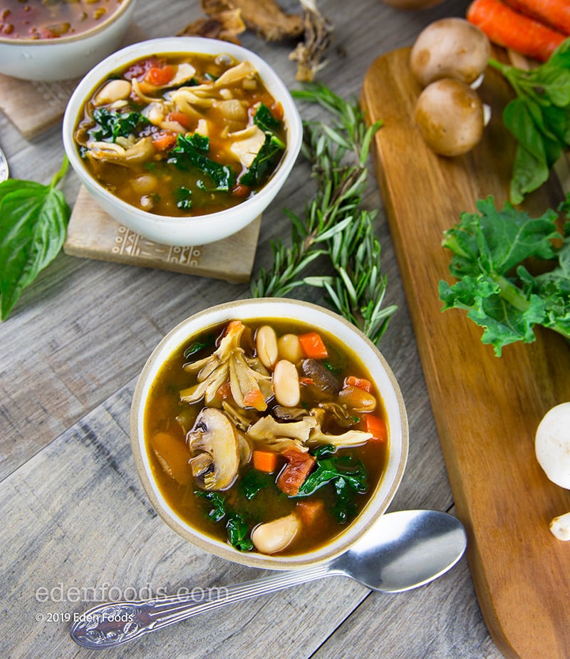 Mushroom, White Bean & Kale Soup