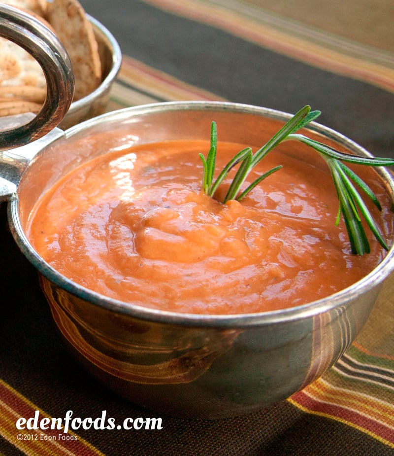 Navy Bean and Roasted Red Pepper Dip