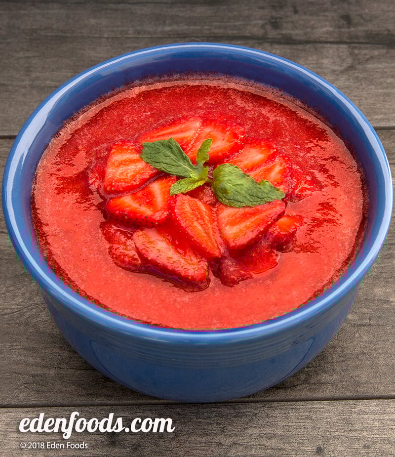 Carob Almond Pudding with Strawberry Topping Carob Almond Pudding with Strawberry Topping