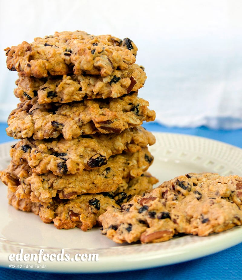 Oatmeal Cherry Pecan Cookies Oatmeal Cherry Pecan Cookies