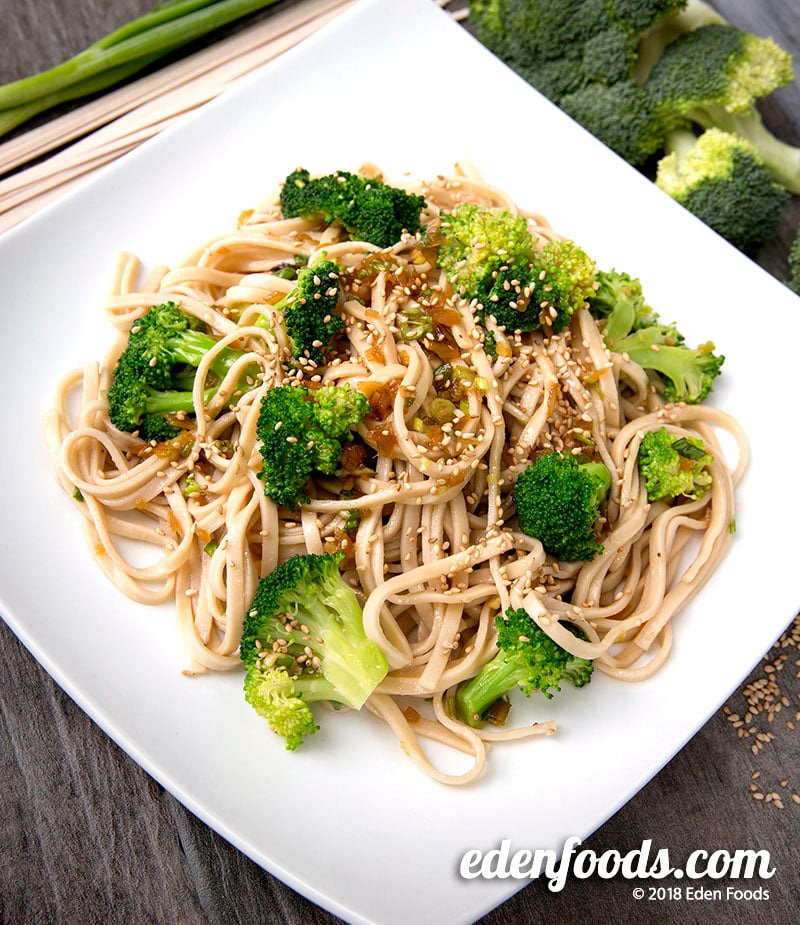 Cold Sesame Udon with Broccoli Cold Sesame Udon with Broccoli