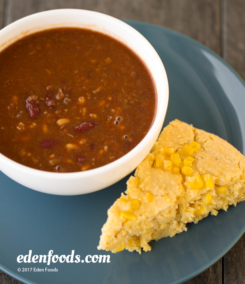 Chili with Cornbread Chili with Cornbread